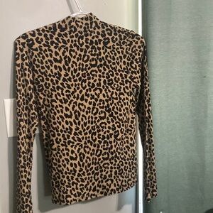 Leopard print turtleneck